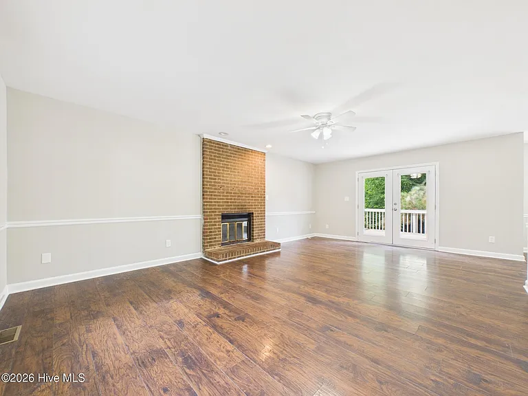 3516 Casine Ct — Photo 9
