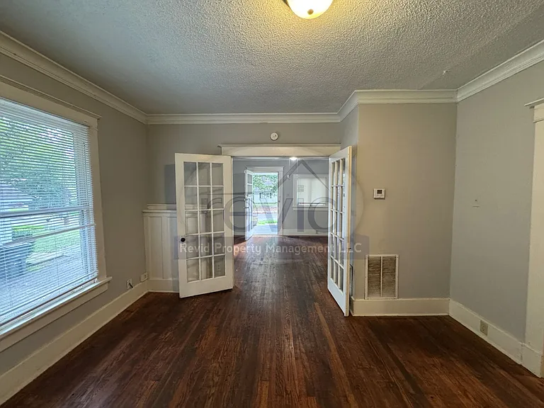 3665 Spottswood Ave — Photo 4