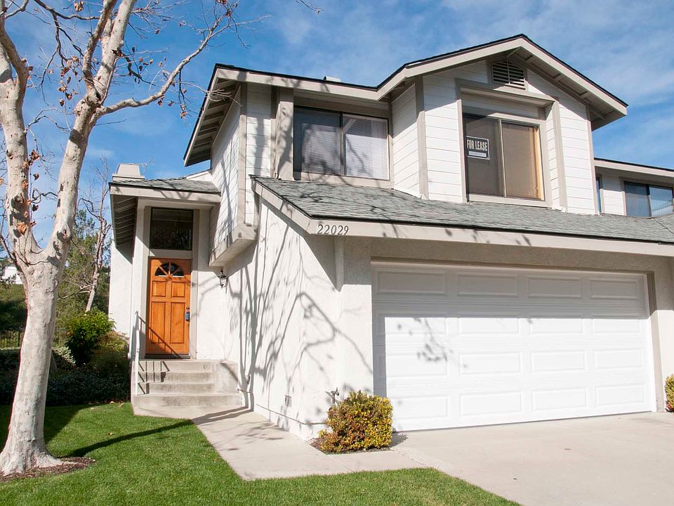 Front - 2 Car Garage