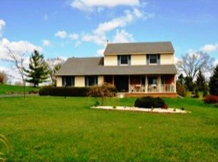 54300 Belcrest Dr, Milford, MI 48381