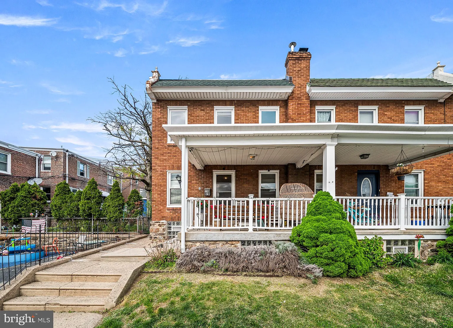 4037 Mitchell St photo 1