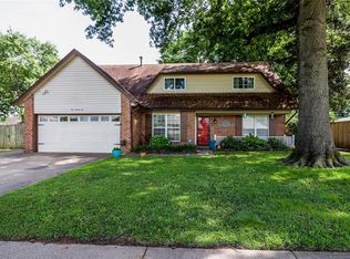 121 W Yuma St, Broken Arrow, OK 74011