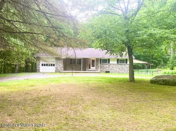 112 Sawkill Meadow Ln, Milford, PA 18337