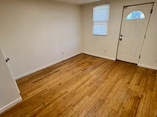 35 Vroom Street image 5 of 7