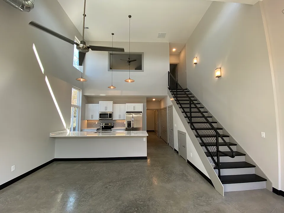 3810 Jett Ln