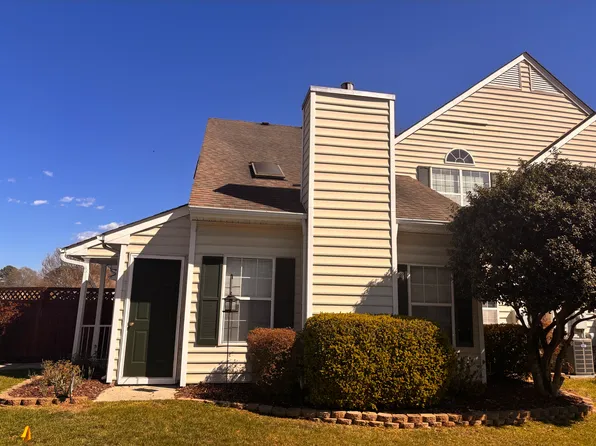 304 Hamlet Ct, Yorktown, VA 23693