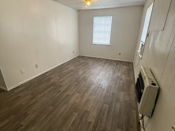 813 N University St, Seminole, OK