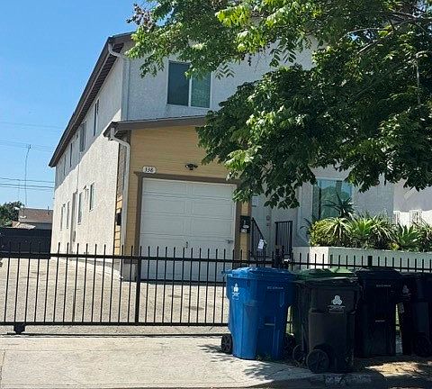 2nd image of 336-338 E 79th St