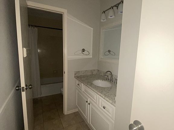 3rd image of 2901 Helena Ave APT 510