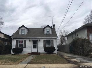251 Elmwood Ave, Hempstead, NY 11550