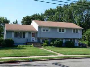 19 Cadmus Pl, Wayne, NJ 07470