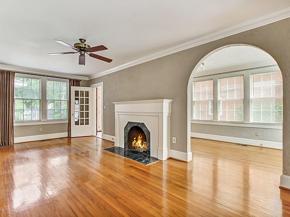 4th image of 1739 Belmonte Ave
