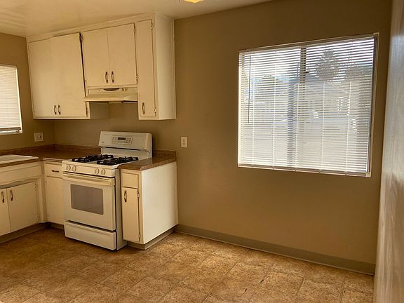 3rd image of 1800 Orange St APT A