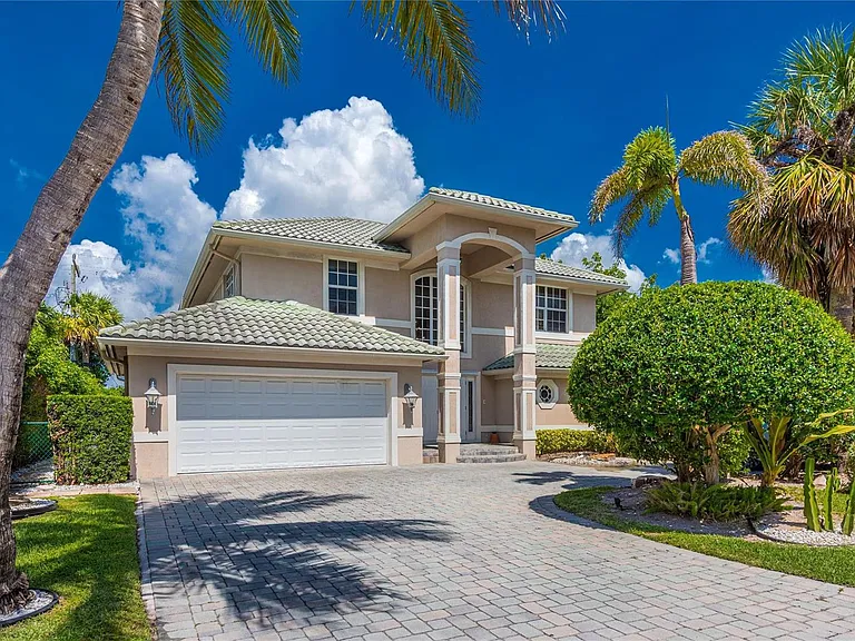 2999 Banyan Rd — Photo 2