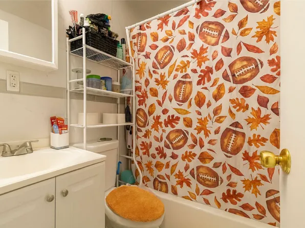 323 Concord Avenue image 17 of 19