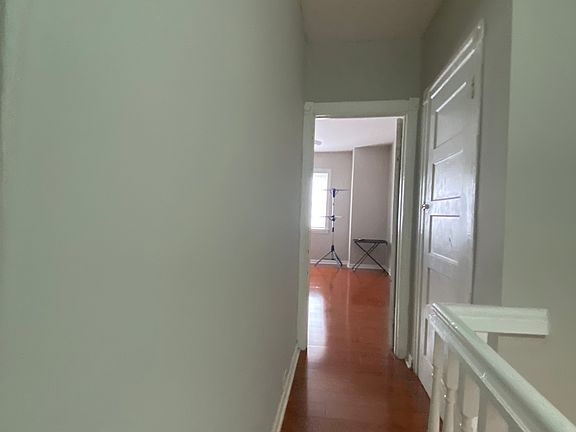 3rd image of 2503 S American St