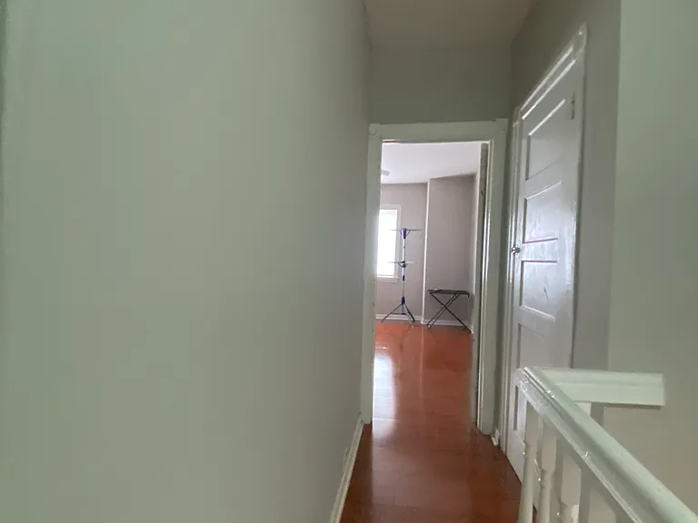 2503 S American St — Photo 3