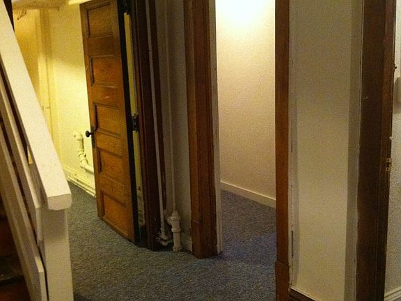 4th image of 1127 4th St SE #5