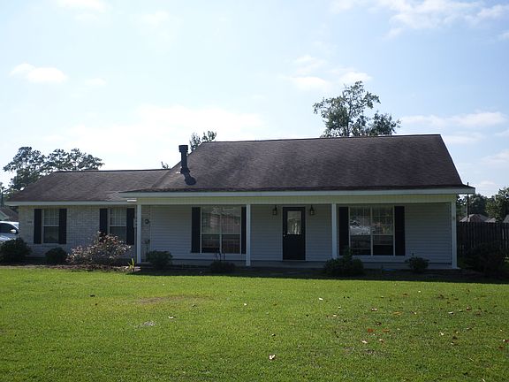 3rd image of 1101 E Diamond Cir