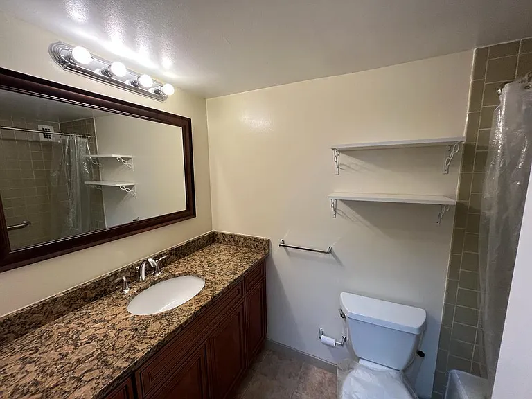 1121 University Blvd W #604 — Photo 29