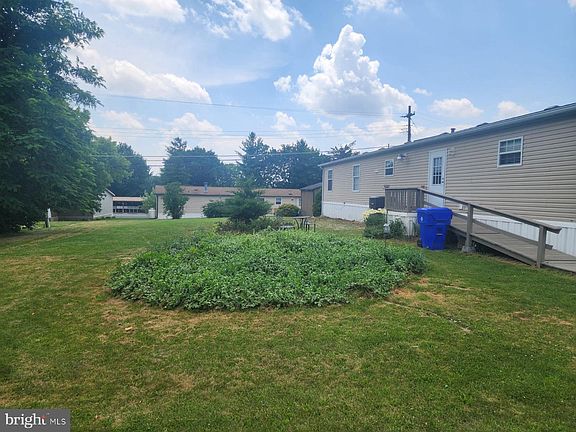 5th image of 4612 Holly Dr