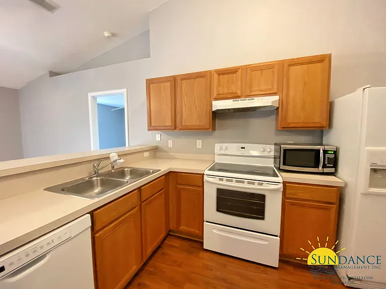 156 Cabana Way — Photo 4