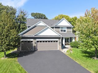 9597 198th St W, Lakeville, MN 55044