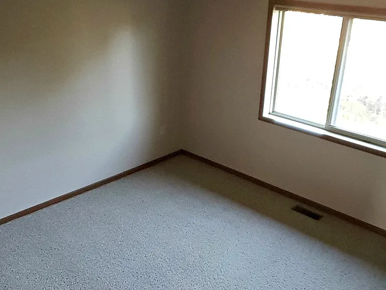 Pinedale Apartments and Red Cedar Townhomes — Photo 16