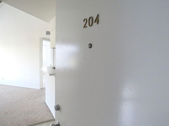 3rd image of 12101 Idaho Ave APT 204