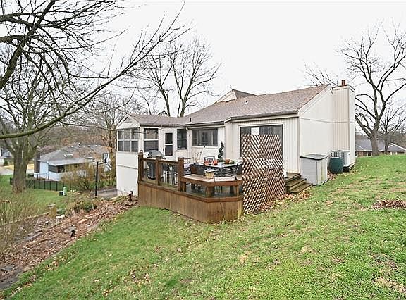 2nd image of 80 Maple Dr