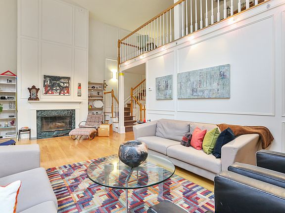 5th image of 22 Wyndham Close