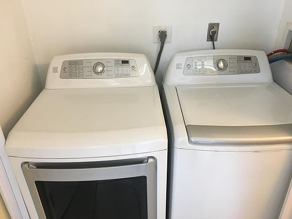 4th image of 11574 NW 42nd St #11574