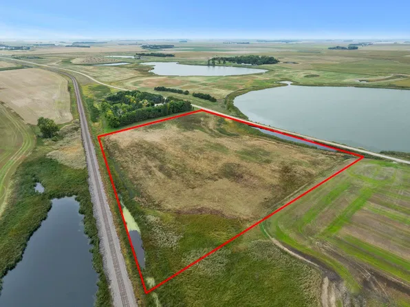 66th St NE, Rugby, ND 58368
