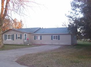 2271 Tomlinson Rd, Caro, MI 48723