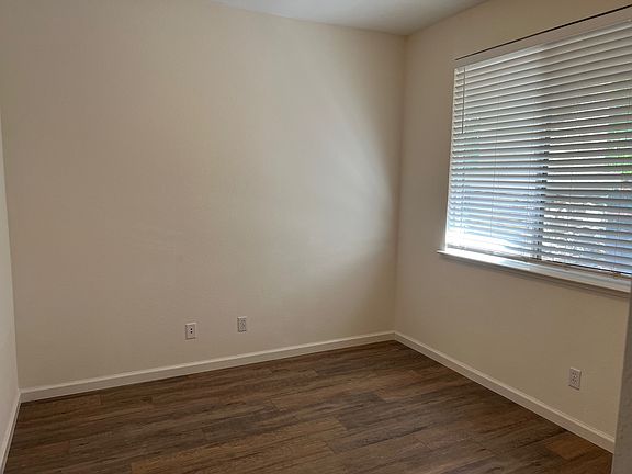 5th image of 1542 Latherton Way