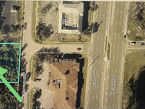 4th image of 13750 Metropolis Ave