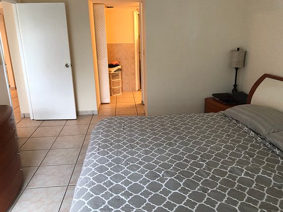 5th image of 20500 W Country Club Dr APT 417