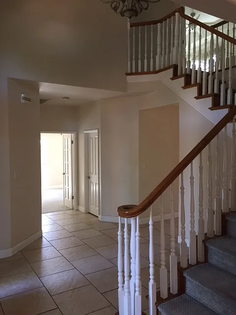 4 bed, 2135 sqft, $8,800 — Photo 3
