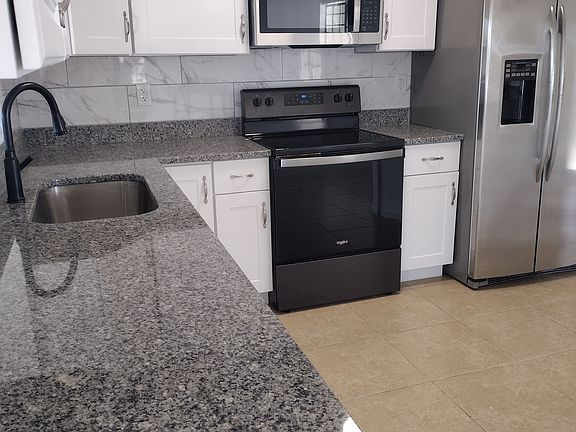 3rd image of 5129 Chamber Ct
