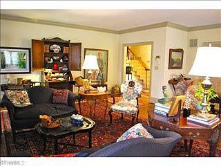 2nd image of 8 Sturbridge Ln