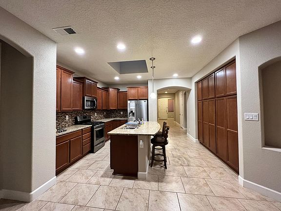 4th image of 11905 Giacomo Ave SE