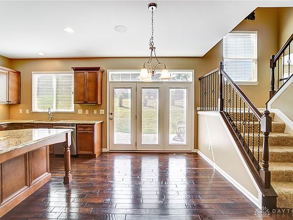 3rd image of 7132 Vail Ct
