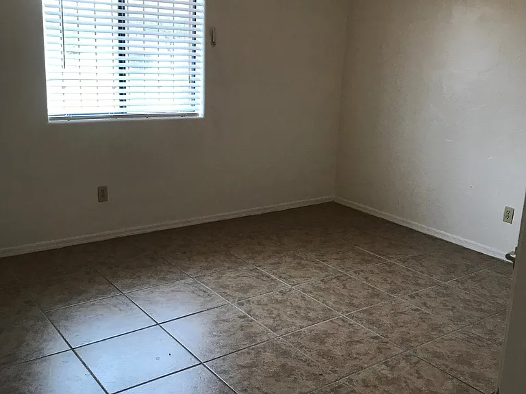 1402 S Highland Ave #2 — Photo 7