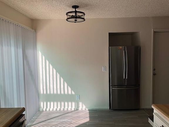 3rd image of 1106 Linda Cir