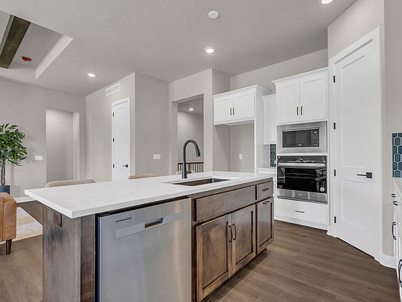 3rd image of 1549 N 162nd Cir