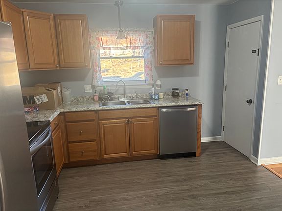 4th image of 839 Pyrtle Dr