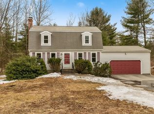 3 Nonset Ln, Westford, MA 01886