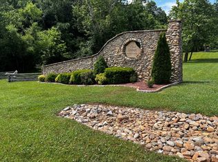 Cove Springs Dr, Dandridge, TN 37725
