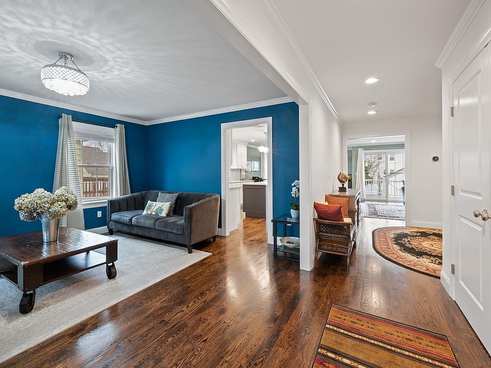 1st image of 20 Park Ave