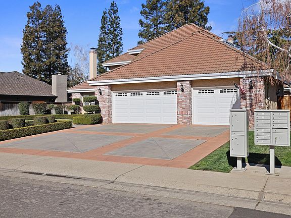 4th image of 2367 Saint Anton Dr